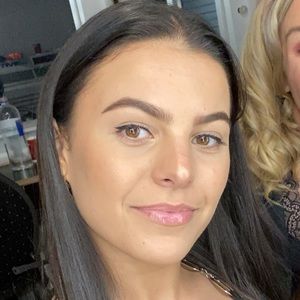 Meet your Posher, Clare